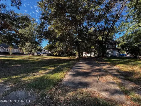 N Front Street, Mccomb, MS 39648 photo 3