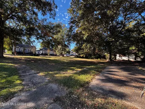 N Front Street, Mccomb, MS 39648 photo 4