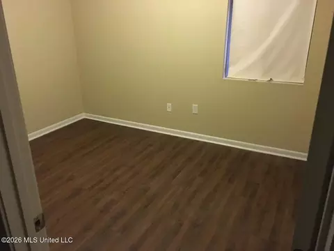5561 Dolphin Dr, Jackson, MS 39209 photo 7