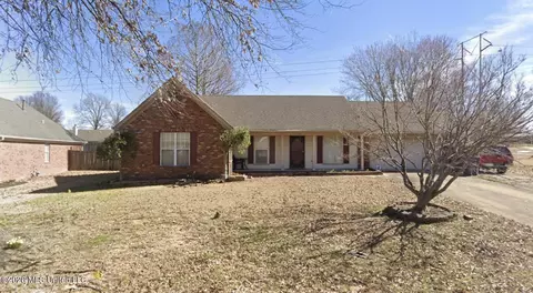 323 Red Plum Cv, Southaven, MS 38671