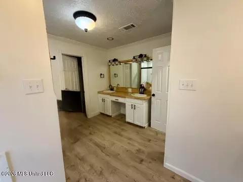 Other - 1011 Pinecrest Dr, Mccomb, MS 39648 photo 5 of 12