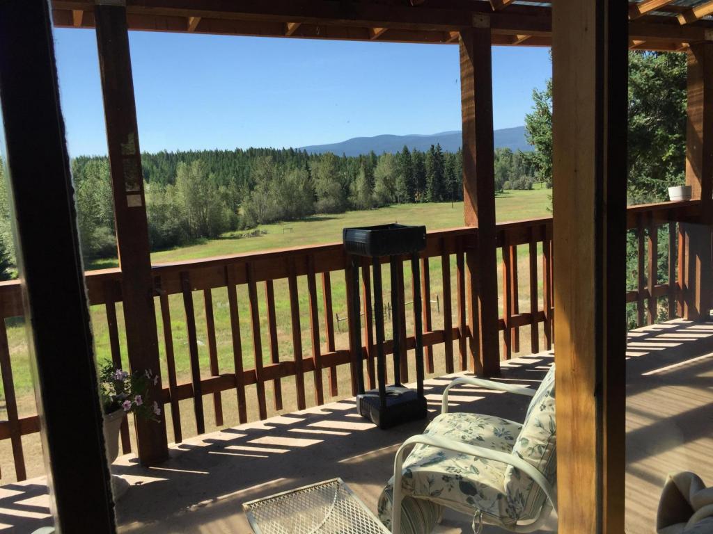 1850 West Rd, Eureka, MT 59917 photo 1