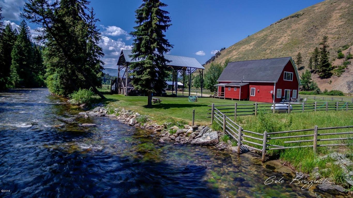 123 Circle M Dr, Sula, MT 59871 photo 1