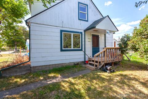 1044 8th Ave E, Kalispell, MT 59901 photo 1