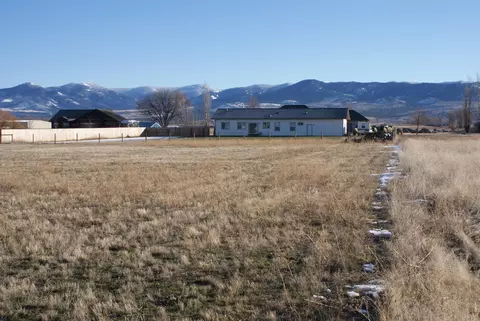 137 Jay Bird Dr, Hamilton, MT 59840 photo 4
