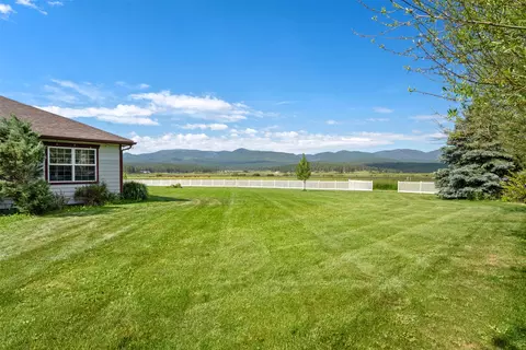 Exterior - 124 Morrison Ln, Bonner, MT 59823 photo 9 of 26