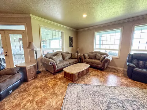 Living - 124 Morrison Ln, Bonner, MT 59823 photo 2 of 2