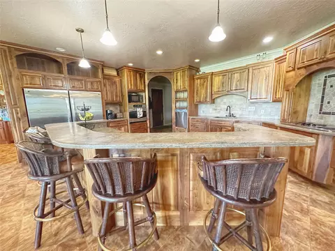 Kitchen - 124 Morrison Ln, Bonner, MT 59823 photo 3 of 8
