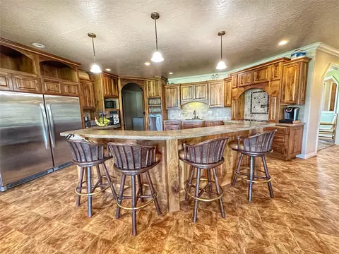 Kitchen - 124 Morrison Ln, Bonner, MT 59823 photo 4 of 8