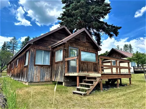 201 1st Ave W, Eureka, MT 59917 photo 1