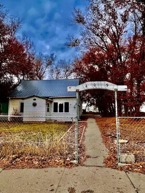 409 S 2nd St E, Malta, MT 59538 photo 1