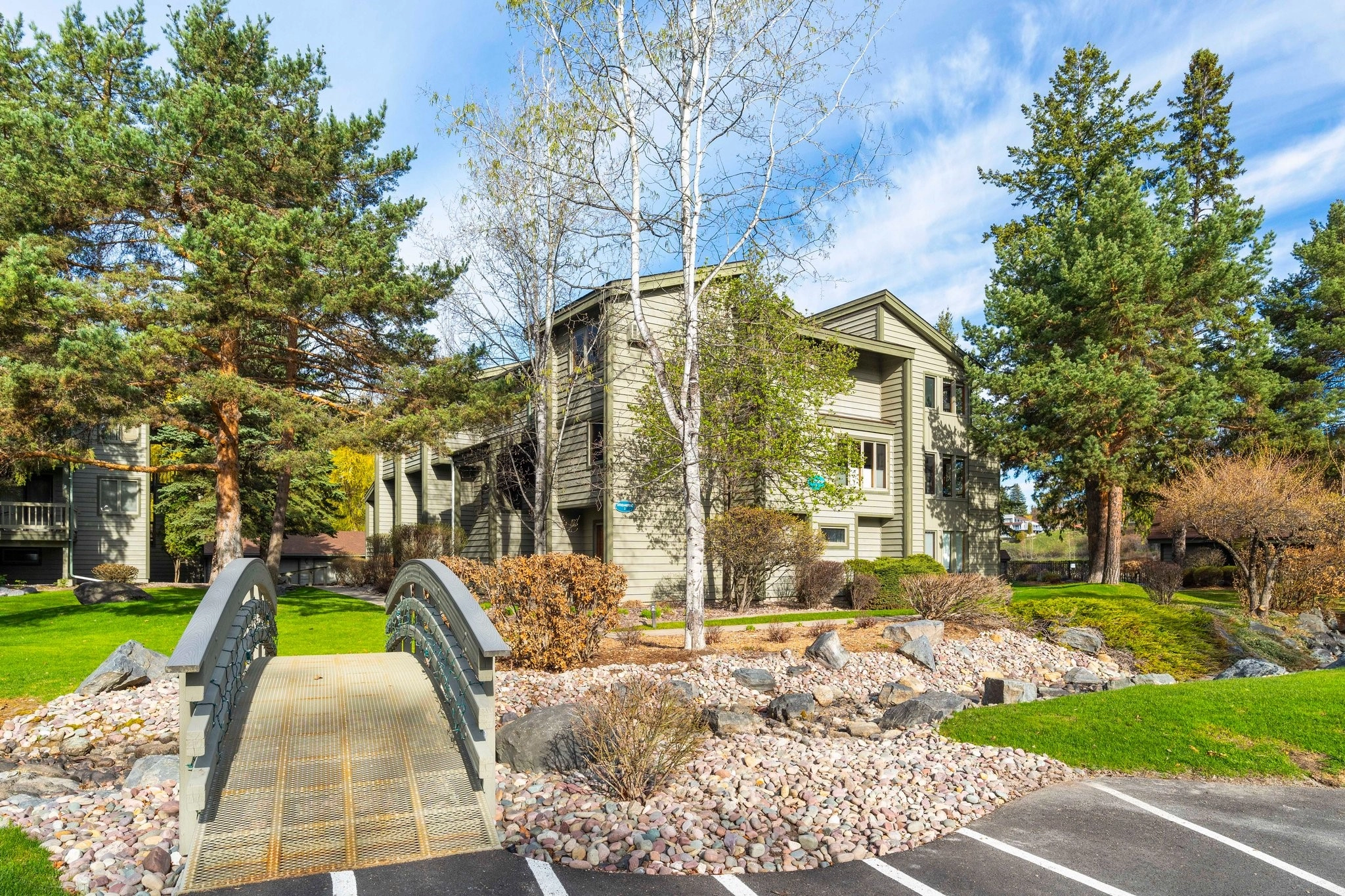 270 Bridge St Unit SS3-4