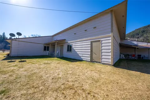 Exterior - 707 E Grant Ave, Troy, MT 59935 photo 7 of 12