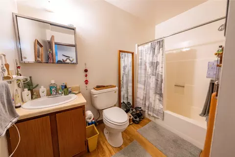 Bath - 707 E Grant Ave, Troy, MT 59935 photo 3 of 4