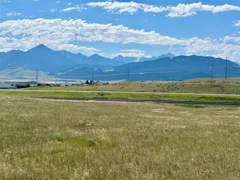 4 Northern Lights Road, Livingston, MT 59047