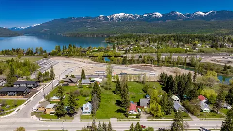 424 W 2nd St, Whitefish, MT 59937