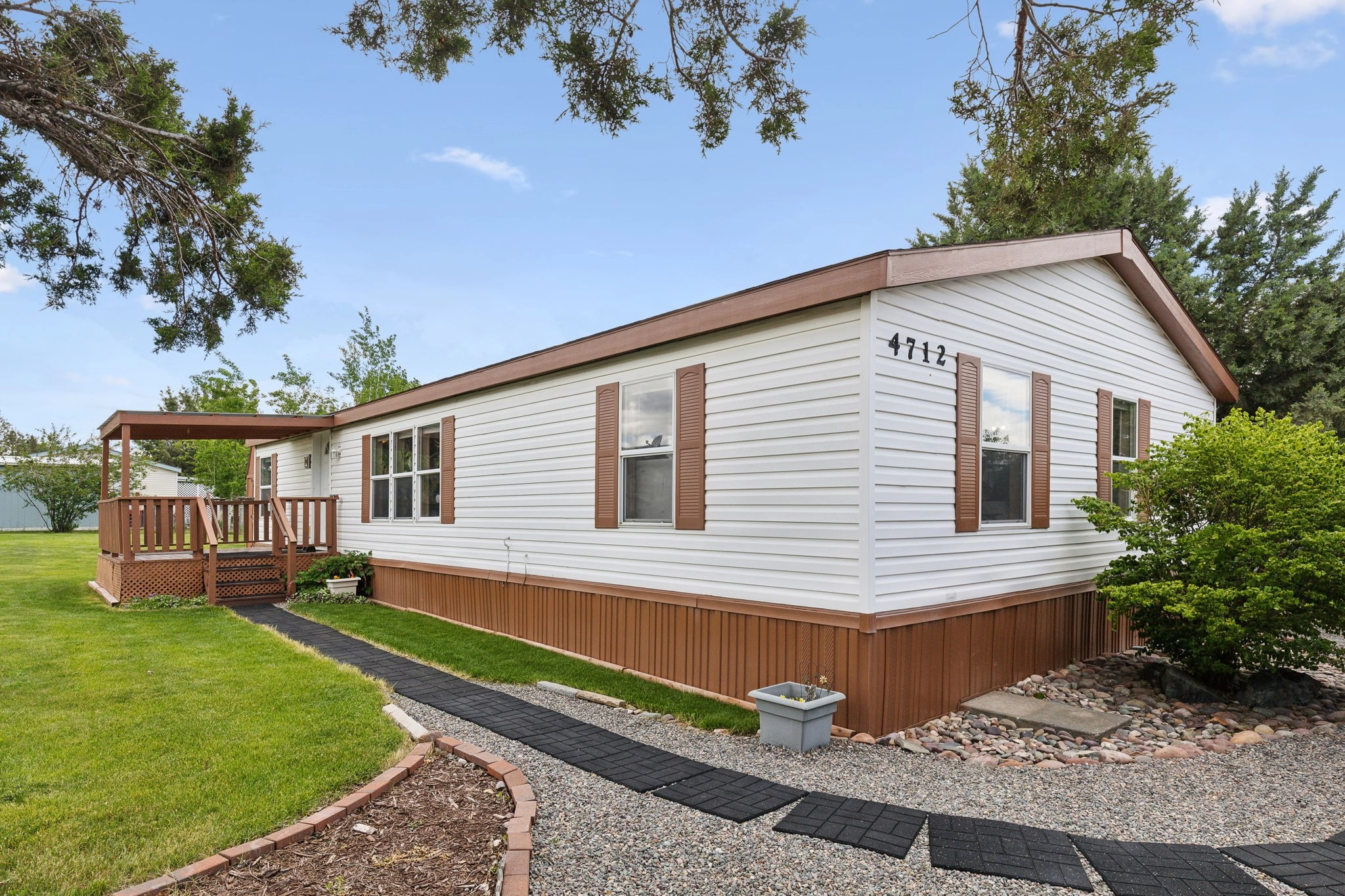 4712 Graham St  