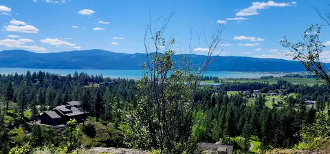 486 Hogue Dr, Bigfork, MT 59911