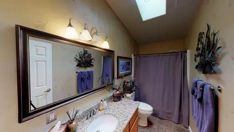 Bath - 33953 33989 Fox Rd, Polson, MT 59860 photo 3 of 5