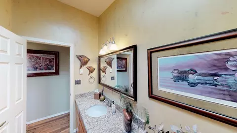 Bath - 33953 33989 Fox Rd, Polson, MT 59860 photo 4 of 5