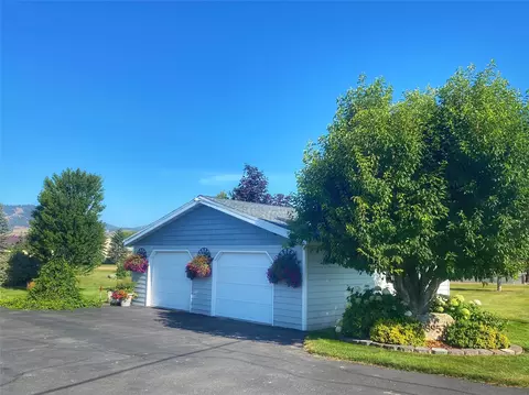 Exterior - 33953 33989 Fox Rd, Polson, MT 59860 photo 8 of 14