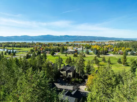 266 Eagle Bend Dr, Bigfork, MT 59911