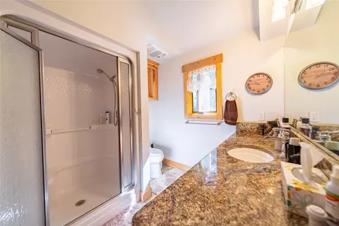 Bath - 97 E Fork Bull River Rd, Noxon, MT 59853 photo 5 of 5