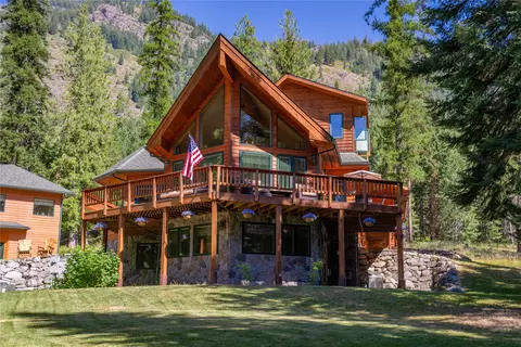 97 E Fork Bull River Rd, Noxon, MT 59853