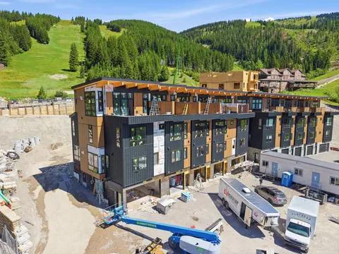 3900 Big Mountain Rd #B103, Whitefish, MT 59937