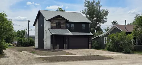 520 Dupuyer Ave, Valier, MT 59486