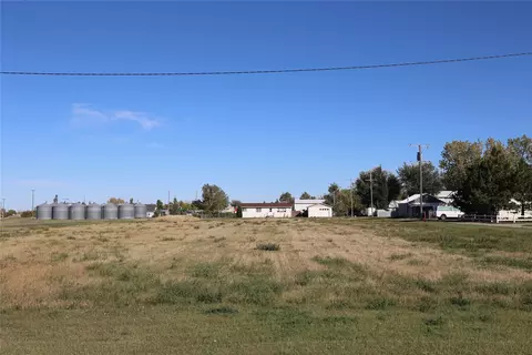 130 Teton Ave, Valier, MT 59486