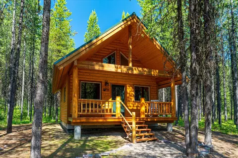 Exterior - 9670 N Fork Rd, Polebridge, MT 59928 photo 5 of 17