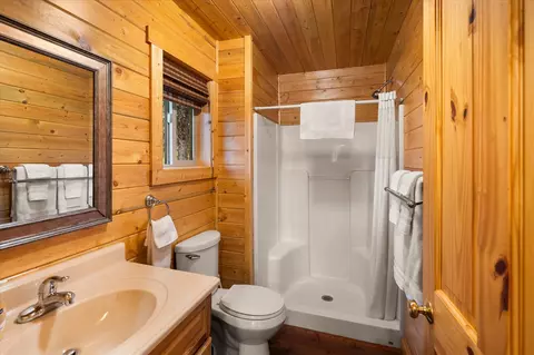 Bath - 9670 N Fork Rd, Polebridge, MT 59928 photo 7 of 8
