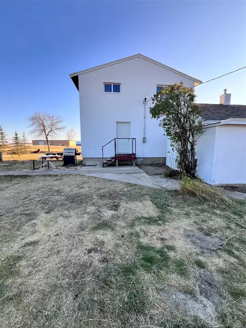 534 And 546 Wolf Ave, Sweet Grass, MT 59484