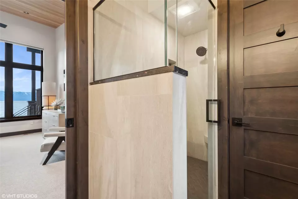 Bath - 22934 Damaskes Way, Rollins, MT 59931 photo 3 of 8