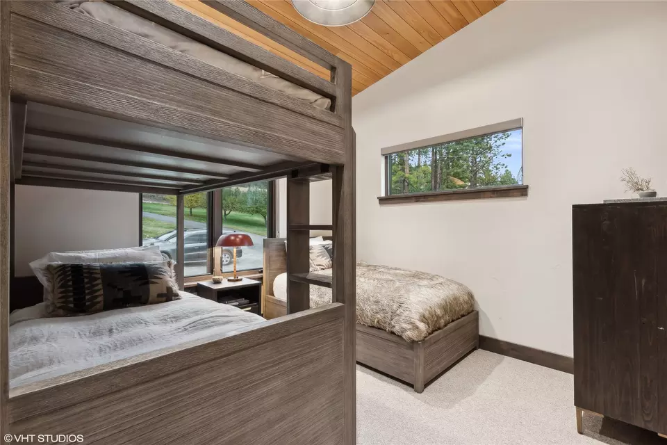 Bedroom - 22934 Damaskes Way, Rollins, MT 59931 photo 13 of 15