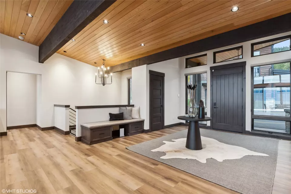 Entry Way - 22934 Damaskes Way, Rollins, MT 59931 photo 3 of 3