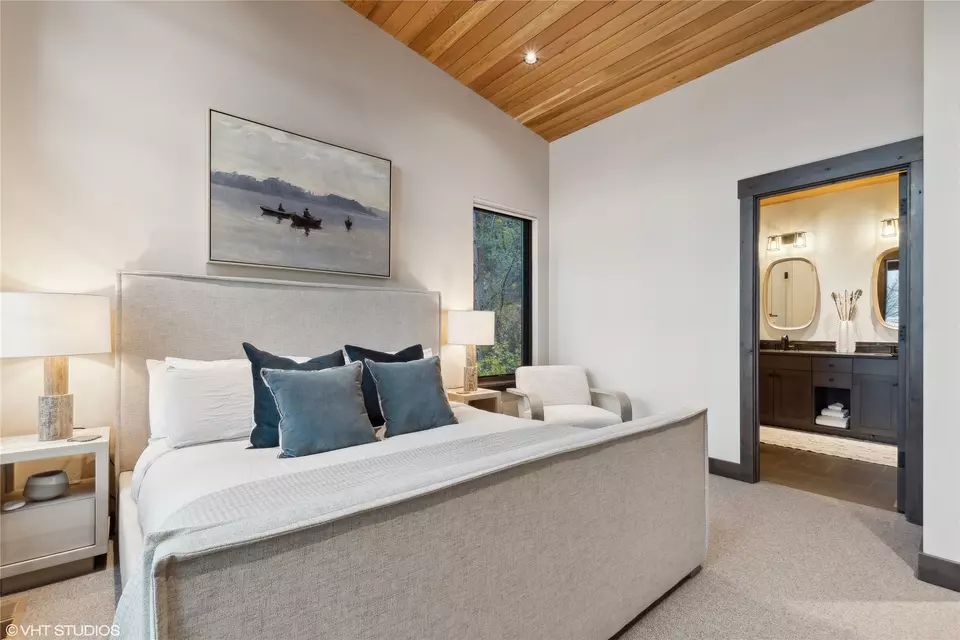 Bedroom - 22934 Damaskes Way, Rollins, MT 59931 photo 6 of 15