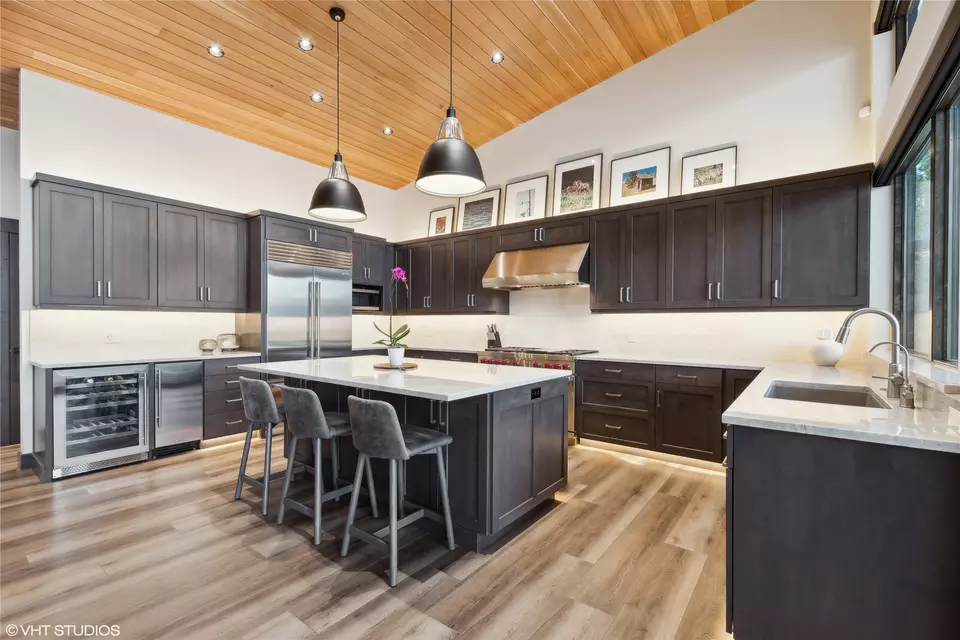 Kitchen - 22934 Damaskes Way, Rollins, MT 59931 photo 2 of 5