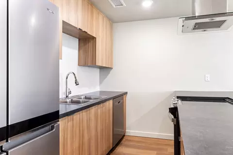 Kitchen - 59 E Park St #202, Butte, MT 59701 photo 2 of 3