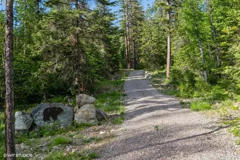 19132 High Road Ln, Bigfork, MT 59911