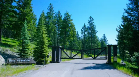 82 Hyden Ridge Rd, Lakeside, MT 59922