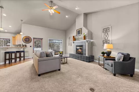 170 E Bowman Dr, Kalispell, MT 59901 photo 1