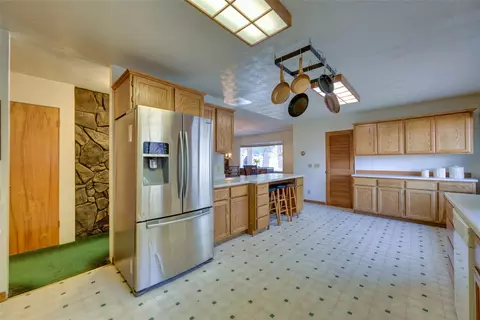 Kitchen - 357 Blind Draw Rd, Conner, MT 59827 photo 8 of 10