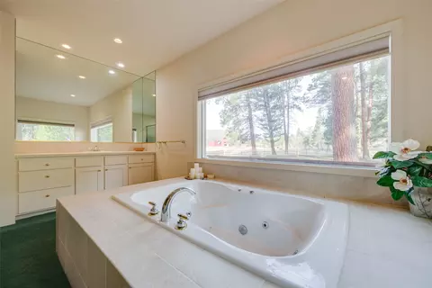Bath - 357 Blind Draw Rd, Conner, MT 59827 photo 5 of 13