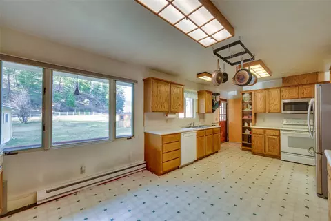 Kitchen - 357 Blind Draw Rd, Conner, MT 59827 photo 1 of 10