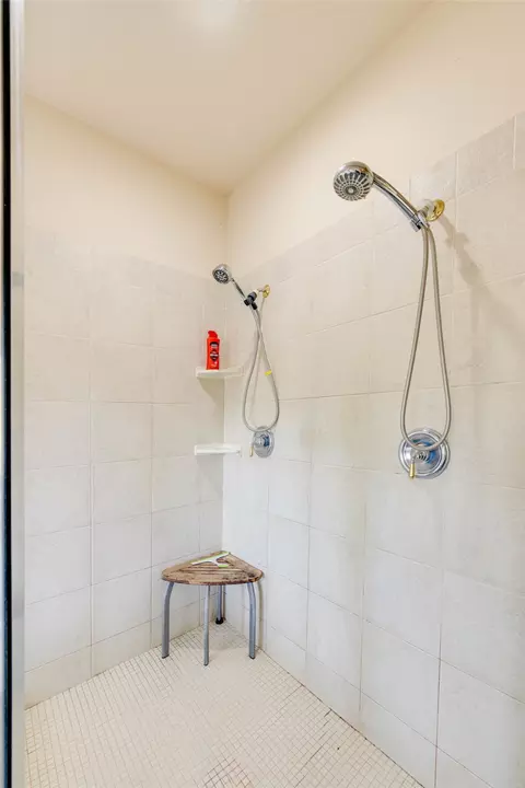 Bath - 357 Blind Draw Rd, Conner, MT 59827 photo 3 of 13