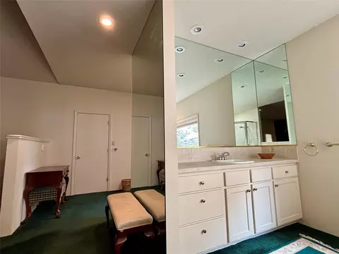 Bath - 357 Blind Draw Rd, Conner, MT 59827 photo 4 of 13