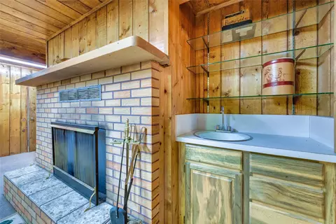 Bath - 357 Blind Draw Rd, Conner, MT 59827 photo 11 of 13