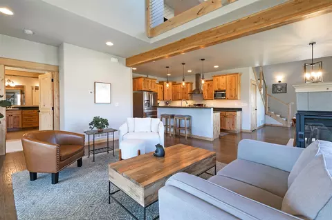 Living - 10 Lone Pine Trl, Hamilton, MT 59840 photo 2 of 5